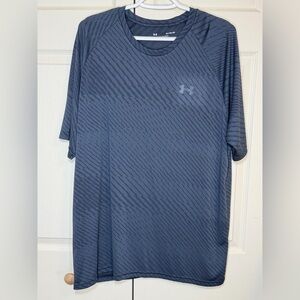 Sold*Under Armour Men's XL Gray T-shirt